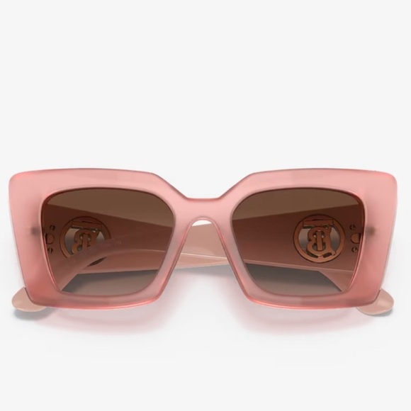 Burberry - translucent pink/nude square frame sunglasses 51-20-140- NWT - Picture 13 of 15